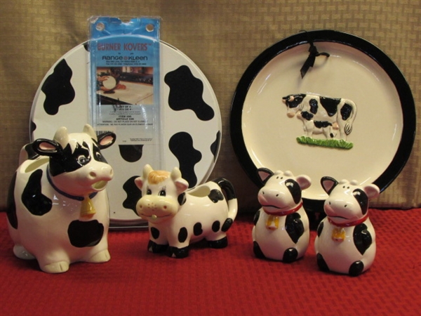 CUTE COUNTRY COWS - PITCHER, CREAMER, S&P SET, DECORATIVE PLATE & NIB BURNER COVERS