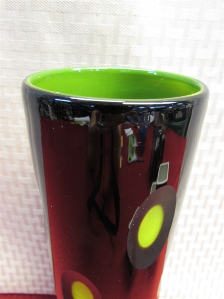 STUNNING BLACK & GREEN GLASS VASE & BAMBOO EMBELLISHED TEA POT W/ CUPS
