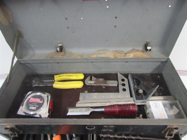 SEVEN DRAWER TOOL BOX WITH SCREWDRIVERS, SOCKETS & LOTS MORE!