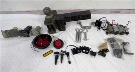 UTILITY TRAILER HITCH WITH TRAILER LIGHTS & ASSORTED PARTS