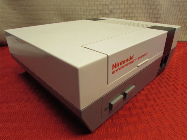ORIGINAL NINTENDO ENTERTAINMENT SYSTEM, TWO CONTROLS, NES ADVANTAGE CONTROL, 1985 ZAPPER & POWER CORDS 