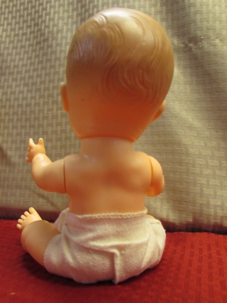 ADORABLE VINTAGE BETSY WETSY WITH BOTTLE, DRESS, DIAPERS, INSTRUCTIONS & TAG LOOKS NEW!