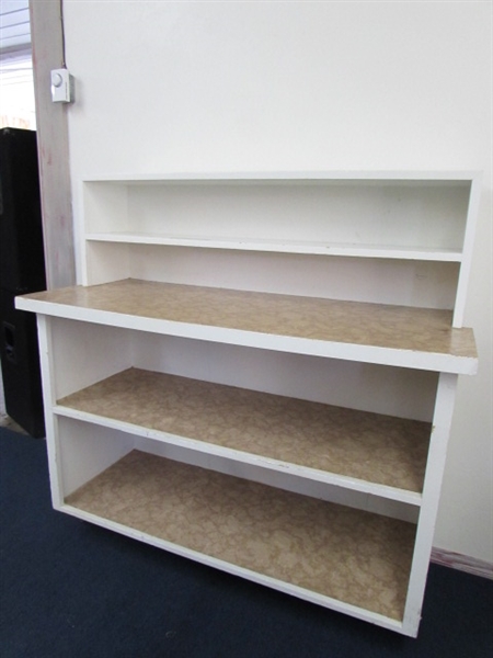 HANDY SHELVING UNIT ON WHEELS - LOTS OF STORAGE SPACE, EASY TO MOVE!