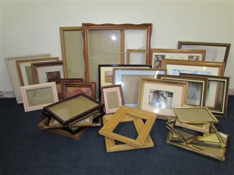 NEVER BUY FRAMES AGAIN!  OVER 30 PHOTO FRAMES OF ALL SIZES, WOOD & METAL