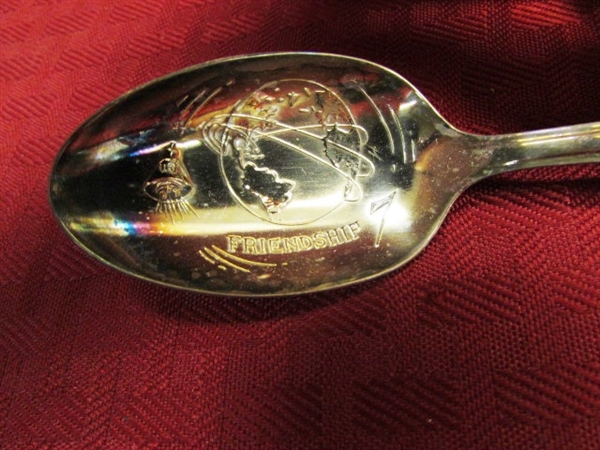 COLLECTIBLE VINTAGE WM. ROGERS SILVER PLATE COMMEMORATIVE PRESIDENTIAL SPOONS 