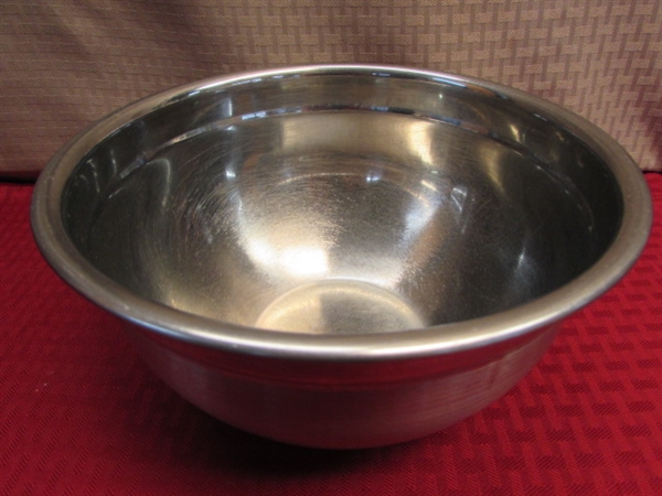 MIX IT UP - 4 STAINLESS STEEL MIXING BOWLS - SMALL TO VERY LARGE & 3 TINY BOWLS!