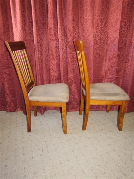 SECOND SET OF TWO ASHLEY FURNITURE SIDE CHAIRS WITH UPHOLSTERED CUSHIONS 