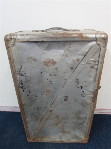 VINTAGE METAL TRUNK WITH NICELY LINED  ORIGINAL INTERIOR 