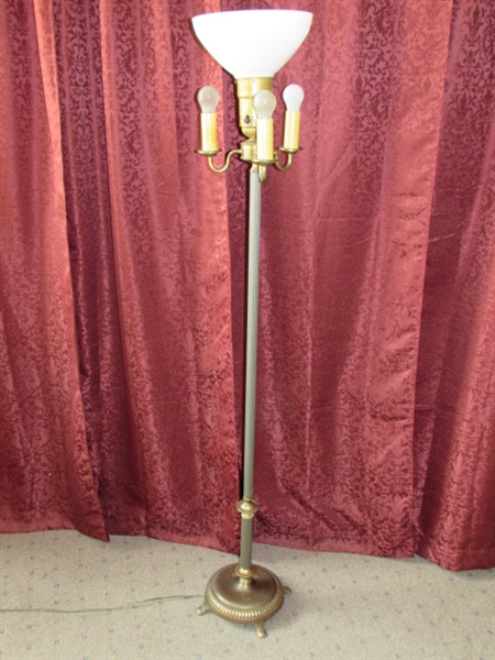 ELEGANT VINTAGE BRASS FLOOR LAMP WITH CANDELABRA STYLE LIGHTS & MILK GLASS SHADE