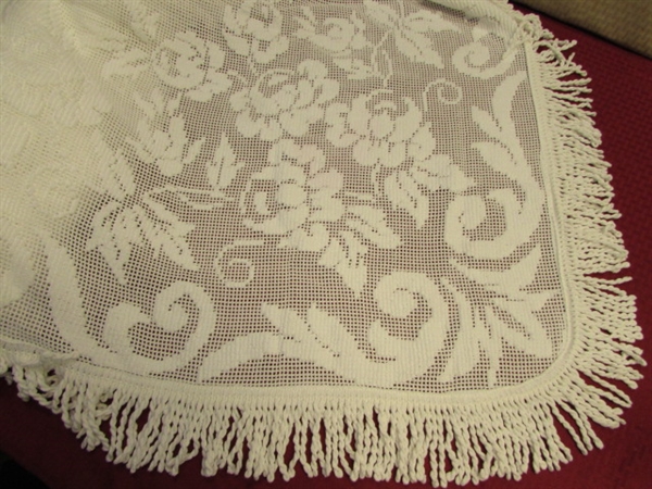 GORGEOUS  CHENILLE OPEN WEAVE BED SPREAD 