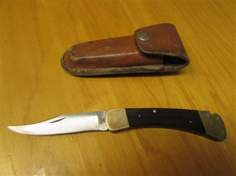 VINTAGE 1981-1986 ERA BUCK 110 FOLDING LOCK BACK KNIFE WITH LEATHER SHEATH