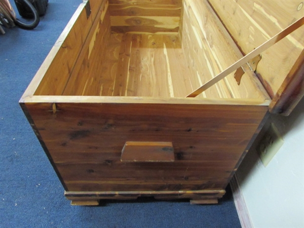 ALL CEDAR HOPE CHEST WITH COPPER ACCENT STRAPS
