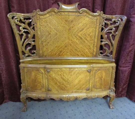 BEAUTIFUL CUSTOM CARVED MAPLE ANTIQUE TWIN BED 