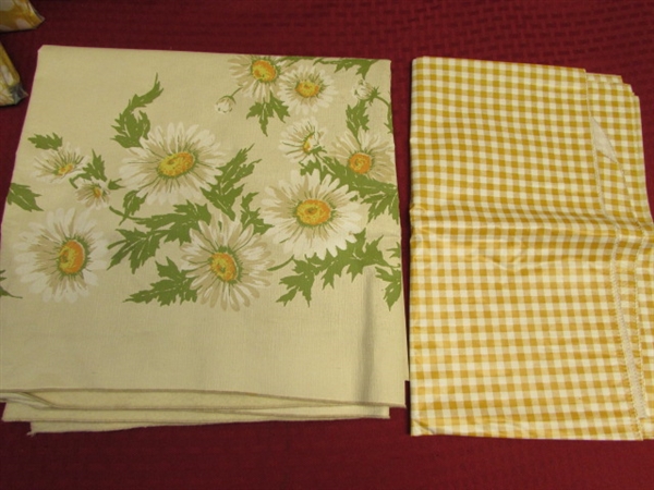 VINTAGE NEW VINYL & CLOTH TABLE CLOTHS FOR YOUR LABOR DAY BBQ PLUS TWO NEW SHEETS