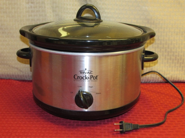 COOK UP SOME COMFORT FOOD - NICE 5 QT. RIVAL CROCK POT & NEVER USED LITTLE DIPPER