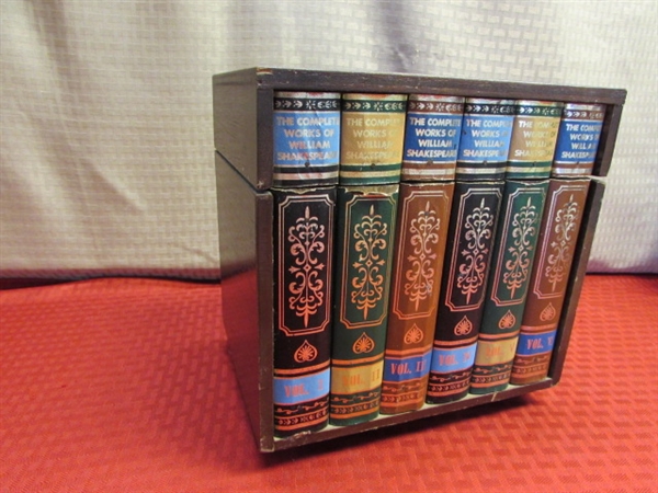 USE YOUR HEAD WHEN YOU DRINK -AWESOME 1950'S WILLIAM SHAKESPEARE'S SECRET BOOK CASE BAR WITH 2 DECANTERS & SHOT GLASSES