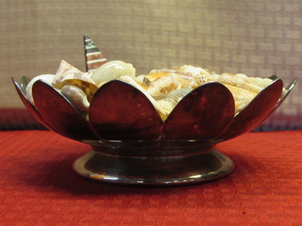 BEAUTIFUL VINTAGE REED & BARTON SILVER PLATE WATER LILY DISH FULL OF SEA SHELLS & AN INLAID STONE PENDANT