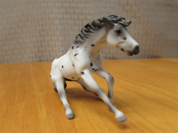 SEEING SPOTS!  BREYER STABLEMATE APPALOOSA FAMILY