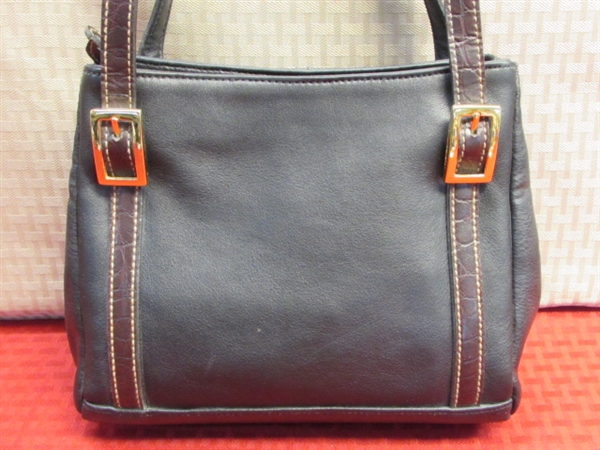 NOT TOO BIG, NOT TOO SMALL - NICE LEATHER HAND BAG WITH LONG STRAPS 