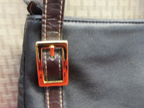 NOT TOO BIG, NOT TOO SMALL - NICE LEATHER HAND BAG WITH LONG STRAPS 