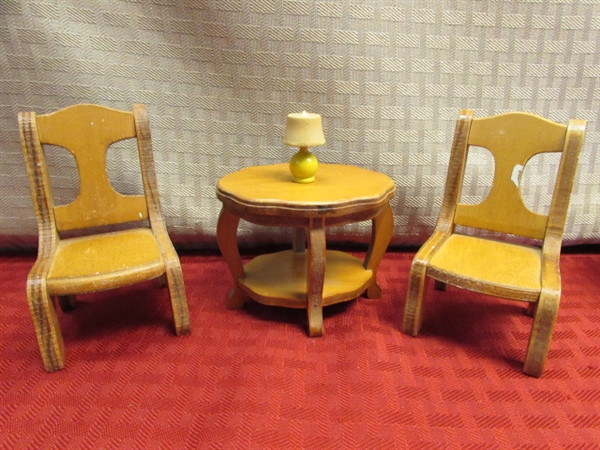 ADORABLE VINTAGE ALL WOOD DOLL HOUSE LIVING ROOM SET WITH 2 UPHOLSTERED ARM CHAIRS
