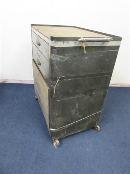 PRESSTEEL ROLLING TOOL BOX WITH WORK SURFACE TOP