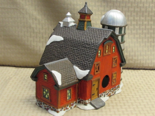 DON'T FORGET ABOUT THE BARN-LIMITED EDITION PORCELAIN HEARTLAND VALLEY VILLAGE LIGHTED CHRISTMAS BARN