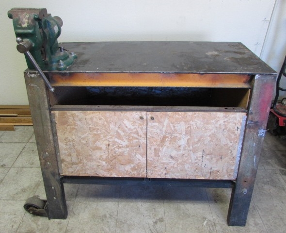 HEAVY DUTY WORK BENCH, *** BRING HELP TO LOAD THIS ***