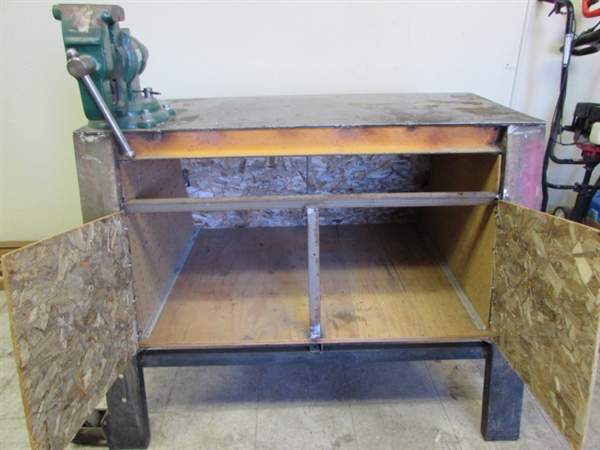 HEAVY DUTY WORK BENCH, *** BRING HELP TO LOAD THIS ***