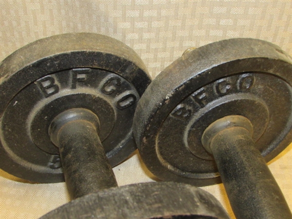 PUMP SOME IRON MUSCLE BEACH!  TWO VINTAGE BFCO HAND WEIGHTS 10 LBS. EACH