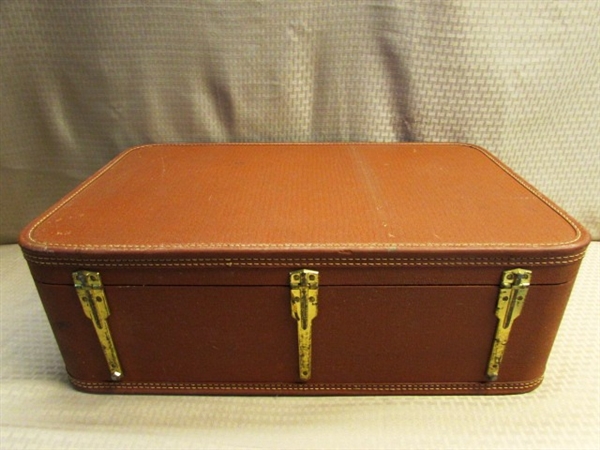 DEEP RED VINTAGE SKYWAY LUGGAGE SUIT CASE WITH VINTAGE TABLE LINENS-NICE!
