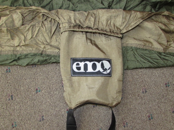 HANG AROUND ON YOUR NEXT CAMPING TRIP!  AWESOME ENO PORTABLE NYLON CAMP HAMMOCK & VINTAGE MINIT-TENT