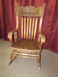  LOVELY ANTIQUE BENTWOOD SOLID OAK ROCKING CHAIR
