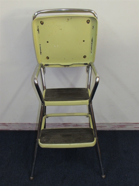 A CLASSIC THAT WAS MADE TO LAST!  RETRO COSCO FLIP TOP STEP STOOL