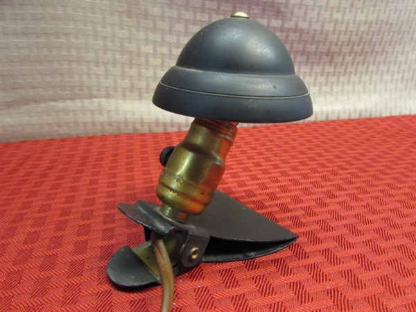 THE WORLDS TINIEST INDUSTRIAL LAMP-VINTAGE LEVITON CLIP ON READING LAMP