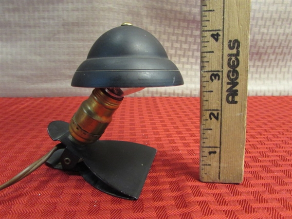 THE WORLDS TINIEST INDUSTRIAL LAMP-VINTAGE LEVITON CLIP ON READING LAMP