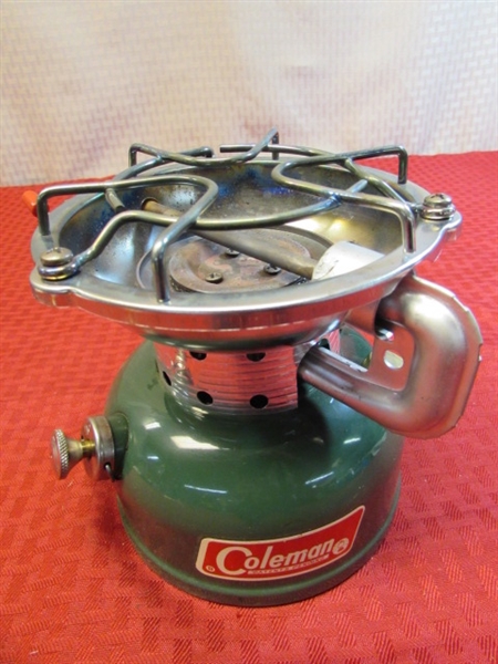  COLEMAN BACKPACK/CAMP COOK STOVE WITH COOKING POT STORAGE CONTAINER