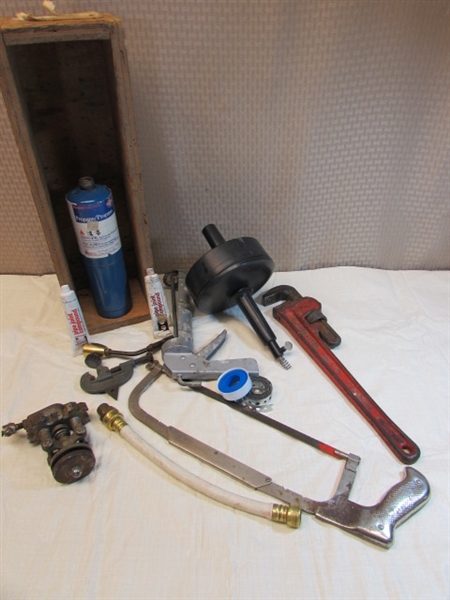 PIPEMASTER 18 PIPE WRENCH, DRAIN SNAKE, COPPER PIPE FLARE TOOL & CUTTING TOOL & MORE