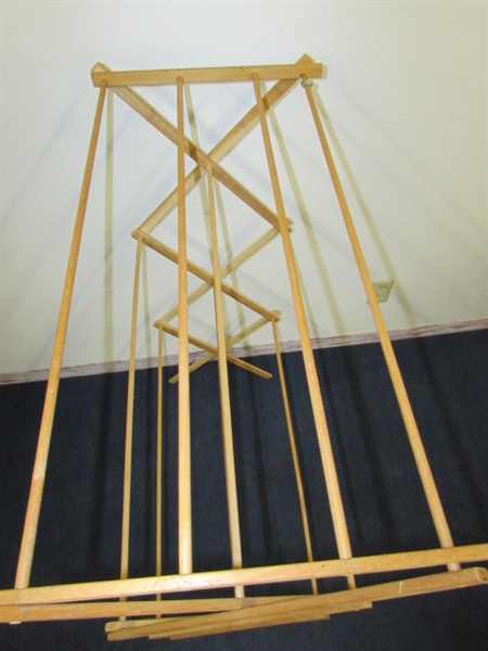WOODEN FOLDING CLOTHES DRYER RACK