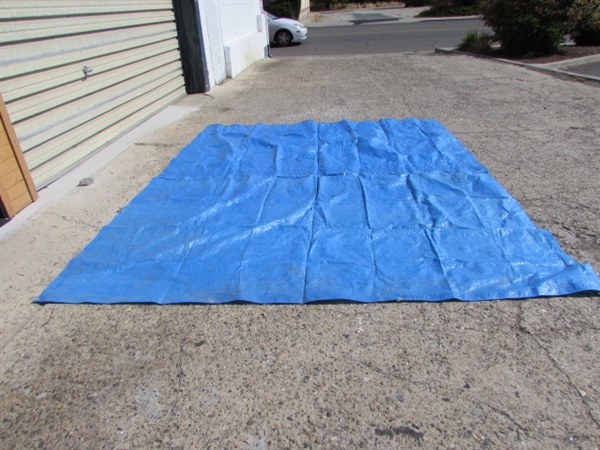 RUBBER MADE STORAGE BOX, 200' OF POLY ROPE, SIX PACK COOLER & BLUE TARP