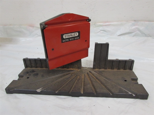 COOL VINTAGE METAL TOOL BOX WITH LOADS OF GREAT TOOLS - 