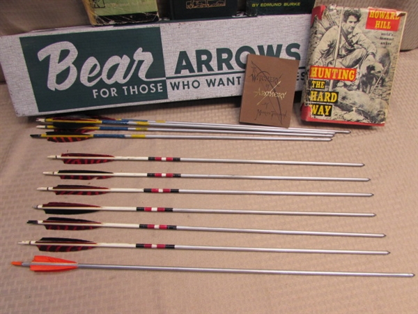 SEVENTEEN VINTAGE TARGET ARROWS & 5 VINTAGE BOOKS ALL ABOUT ARCHERY & BOW HUNTING