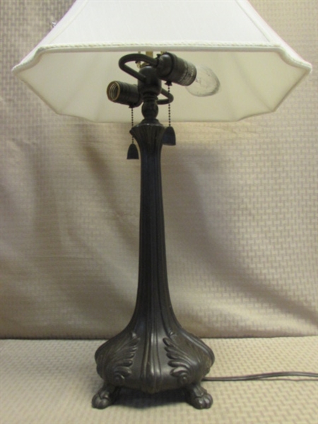 ELEGANT BAROQUE STYLE TWO BULB TABLE LAMP