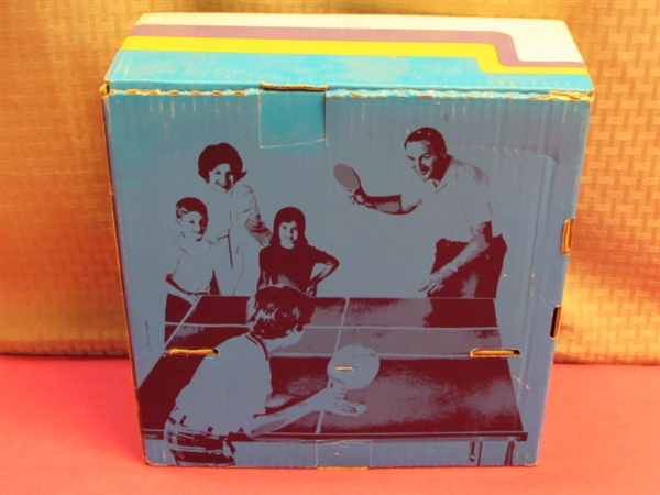 VINTAGE NEW & JUST IN TIME FOR THE RAINY DAYS OF FALL SUPERSTAR 2000 TABLE TENNIS SET