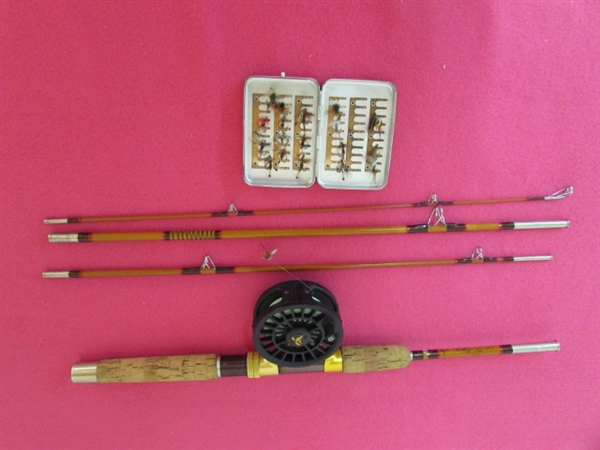 BEAUTIFUL EAGLE CLAW FLY FISHING ROD & REEL WITH FLY'S & BASS PRO FISHING BAG
