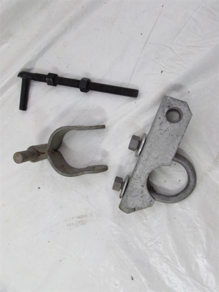 A NICE BIG LOT OF CHAIN LINK FENCING PARTS CLAMP GATE HOLDER CABLE STRETCHERS & MORE