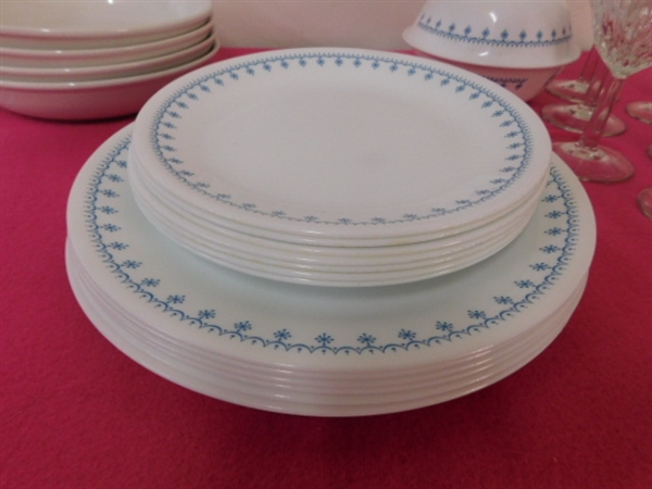 BEAUTIFUL COLLECTABLE SET OF SNOW FLAKE CORELLE WARE DISHES & MORE