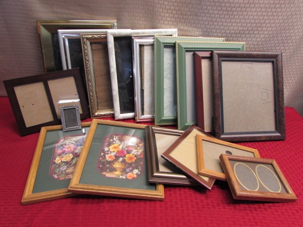 A WONDERFUL & LARGE ASSORTMENT OF PHOTO FRAMES IN VARIOUS SIZES & STYLES