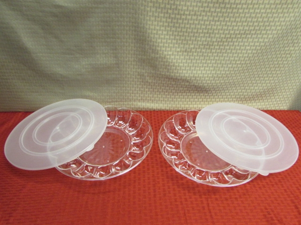 TRANSPORT YOUR HOLIDAY TREATS WITH EASE! NICE INSULATED TOTE, NEW GLASS BOTTOM SPRING FORM PAN & 2 DEVILED EGG PLATTERS