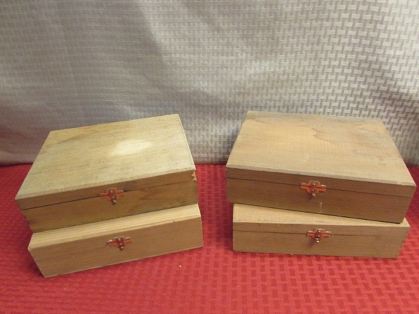 FOURTEEN VINTAGE CIGAR BOXES, SOME WOOD, SOME CARDBOARD & A SMALL WOOD BOX